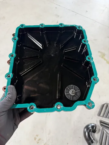 M4 GT4 DCT pan